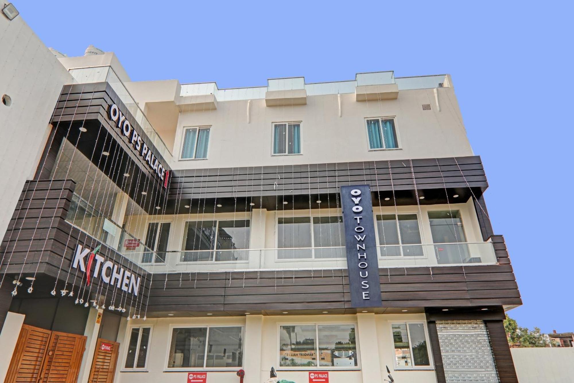 Townhouse P.S.Palace Near Amausi Metro Station Lucknow Eksteriør bilde